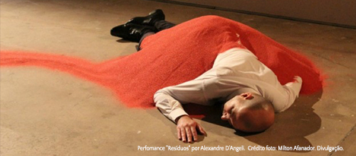 Capa Perfomance Resíduos por Alexandre D’Angeli - Port