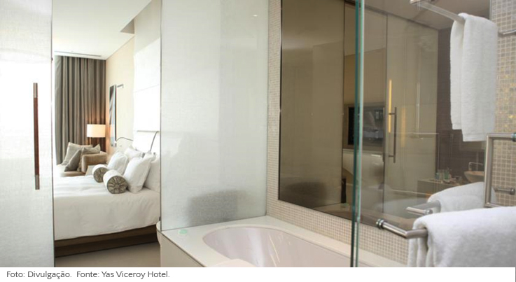 Quarto hotel 2 banheira